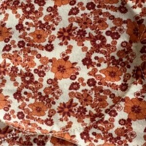 Kate Quinn Classic Circle Quilt with Fall Ditsy Floral